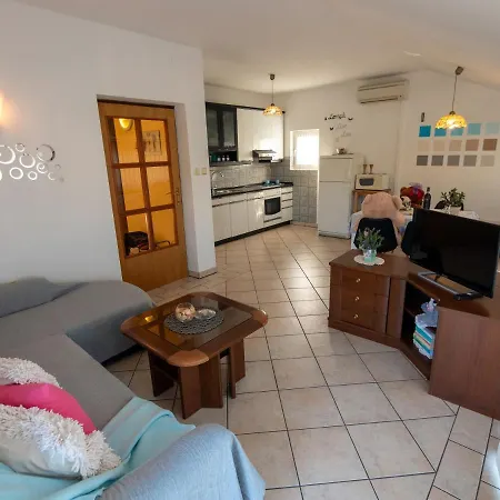 Rezek Apartment