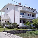 Rezek * Supetarska Draga
