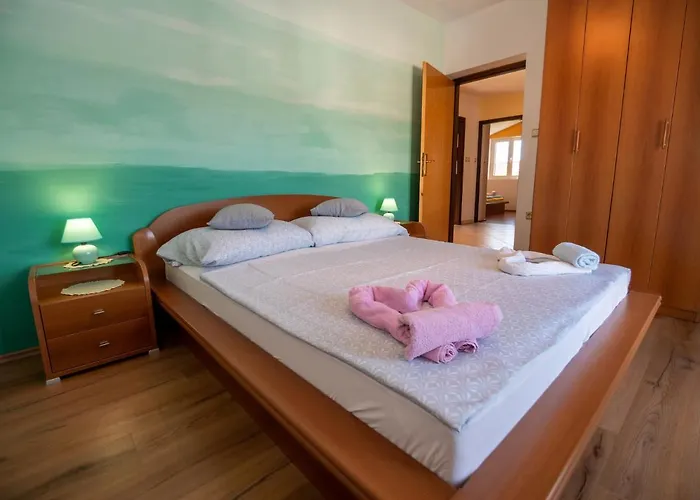 Rezek * Supetarska Draga