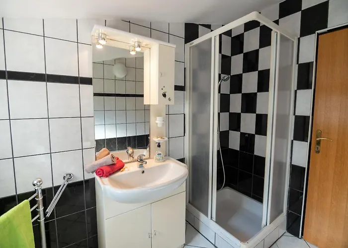 Rezek * Supetarska Draga