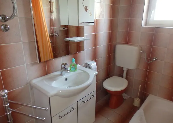 Rezek Apartament *